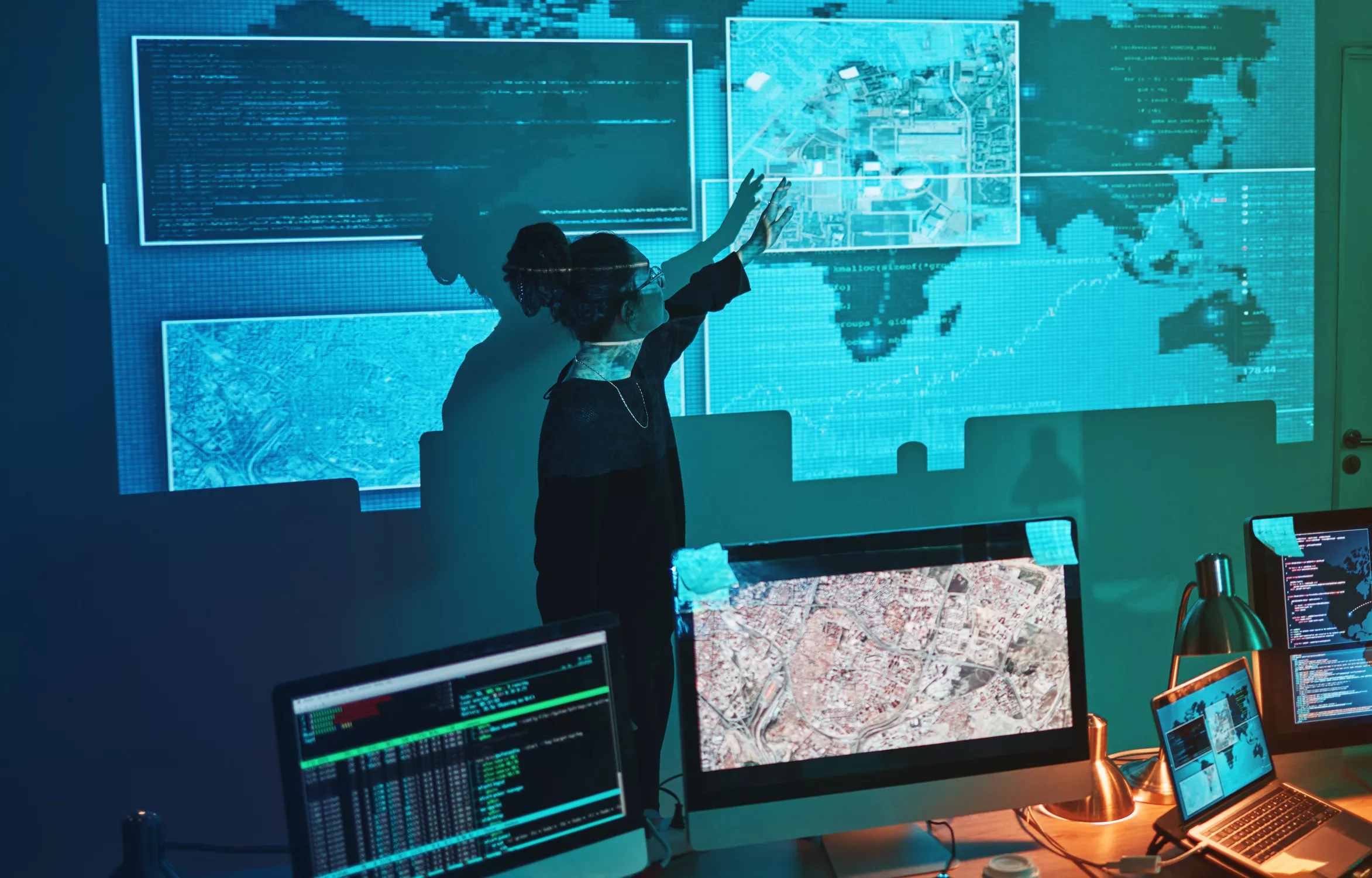 cybersecurity-woman-and-global-network-presentati-2025-04-06-08-07-52-utc-69022d872d1a6